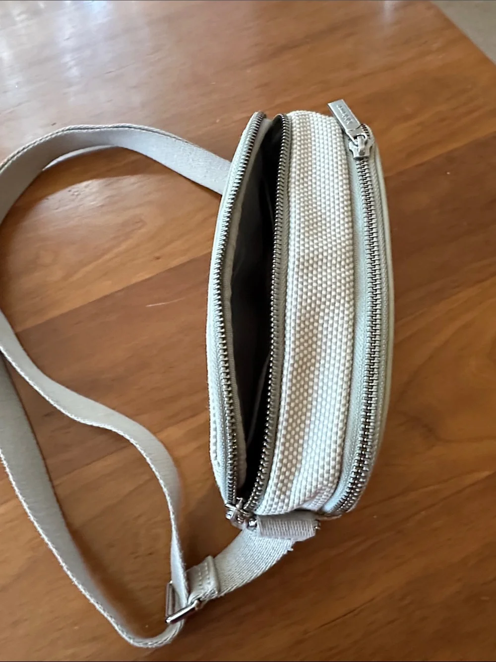 lululemon athletica water repellent